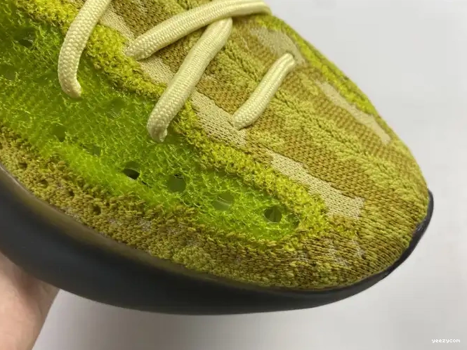 380 HYLTE GLOW ADIDAS FZ4990 YEEZY BOOST 0526